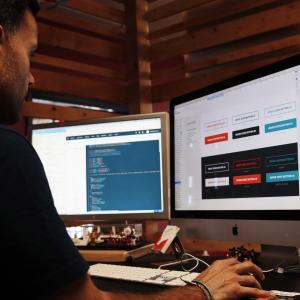 5 Convincing Benefits a Toronto Web Design Team is Worth Investing in